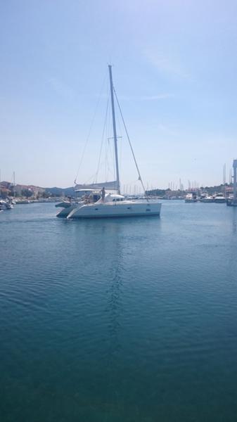 Book yachts online - catamaran - Lagoon 410 S2 - Dream - rent