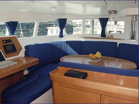 Book yachts online - catamaran - Lagoon 410 S2 - Dream - rent