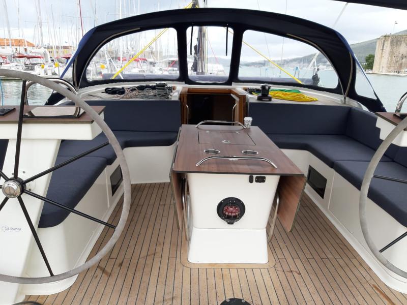 Book yachts online - sailboat - D&amp;D Kufner 50 - DINGAČ - rent