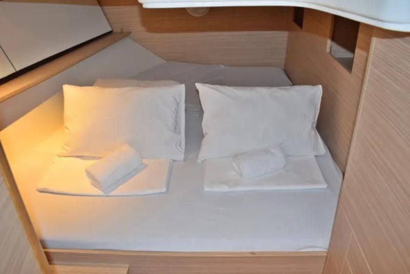 Book yachts online - sailboat - D&amp;D Kufner 54.2 - Merlot I - rent