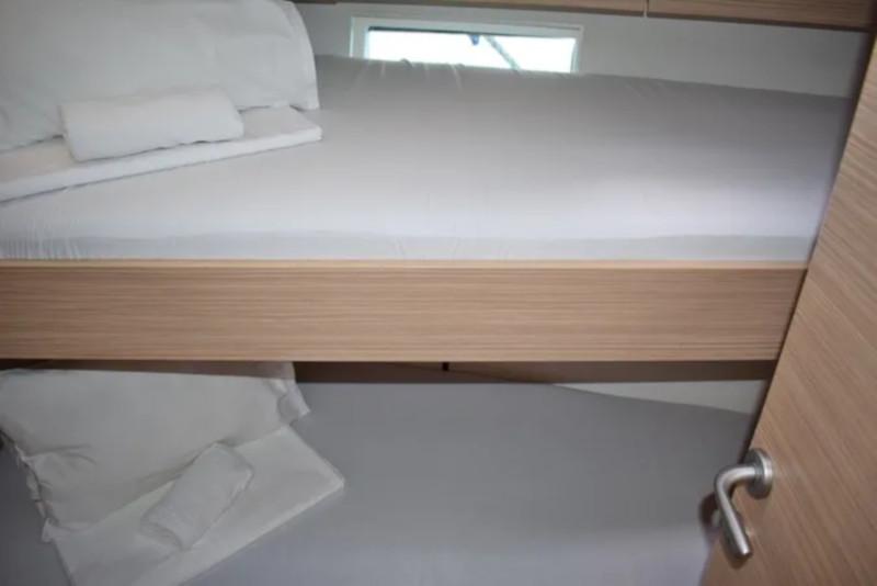 Book yachts online - sailboat - D&amp;D Kufner 54.2 - Merlot I - rent