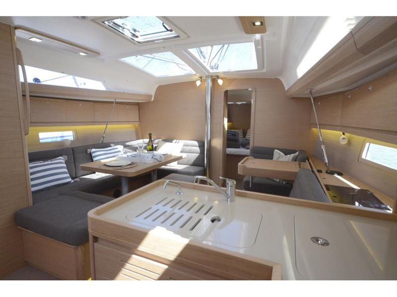 Book yachts online - sailboat - Dufour 412 GL - Mi Cielo - rent