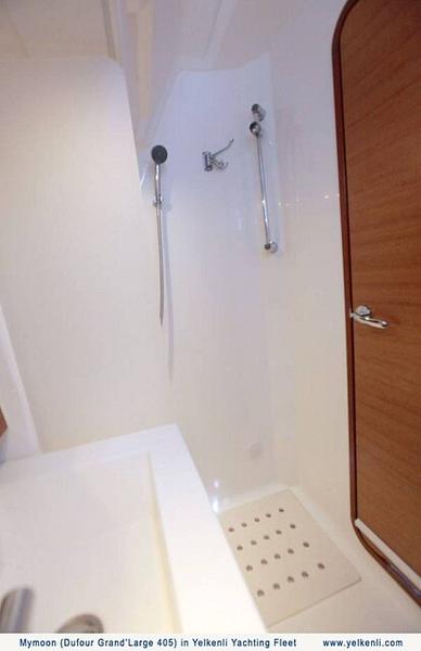 Book yachts online - sailboat - Dufour 405 GL - Mymoon - rent