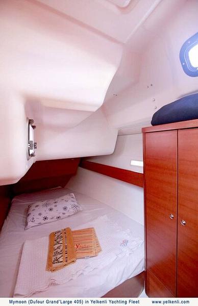 Book yachts online - sailboat - Dufour 405 GL - Mymoon - rent