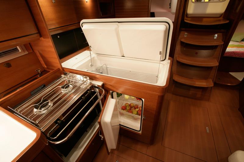 Book yachts online - sailboat - Dufour 405 GL - Mymoon - rent