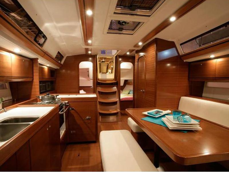 Book yachts online - sailboat - Dufour 405 GL - Mymoon - rent