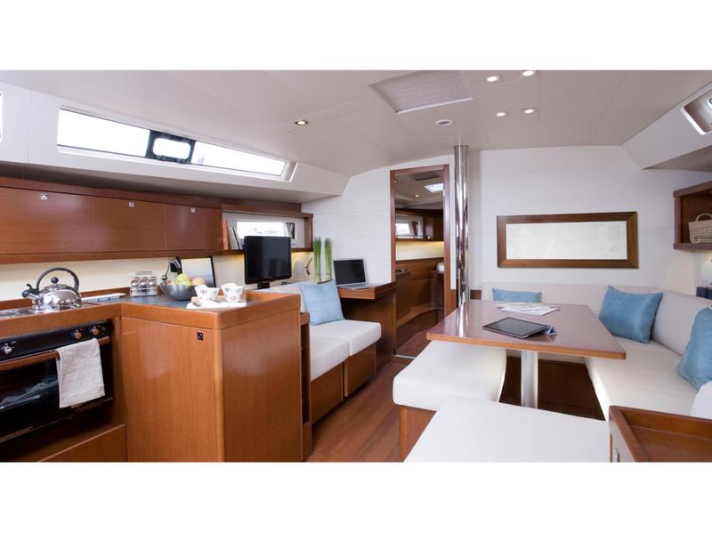 Book yachts online - sailboat - Oceanis 45 (2018) - Hande - rent