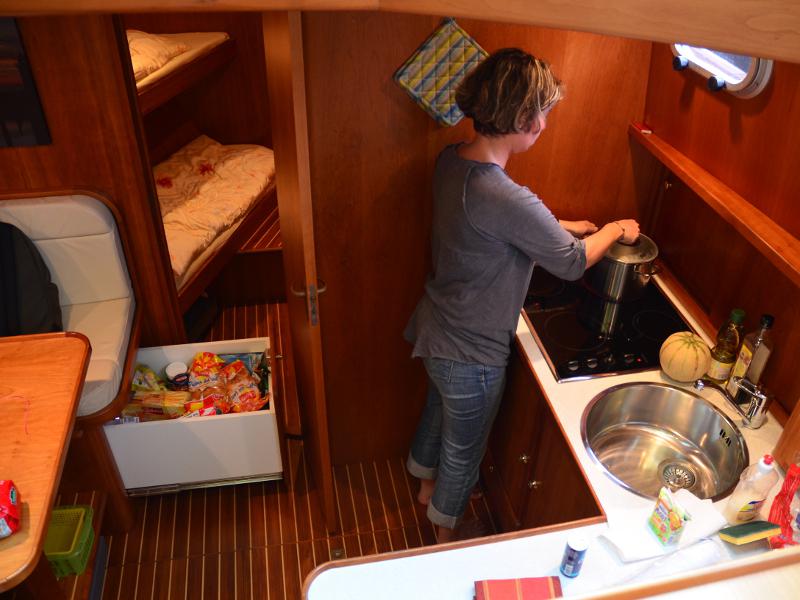 Book yachts online - motorboat - Linssen Grand Sturdy 380 AC - Missis Stördi - rent