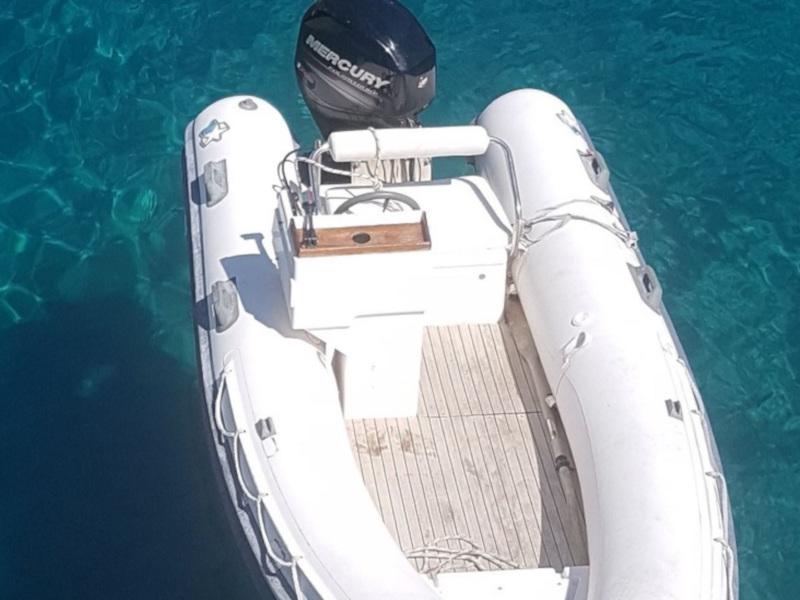 Book yachts online - motorboat - Rizzardi Posillipo Technema 80 - Prime - rent