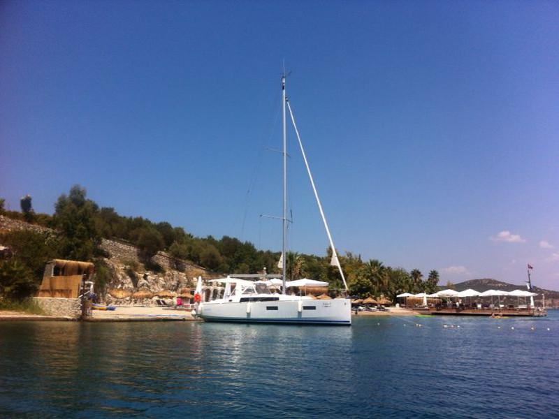 Book yachts online - sailboat - Beneteau Oceanis 38 - ADA - rent