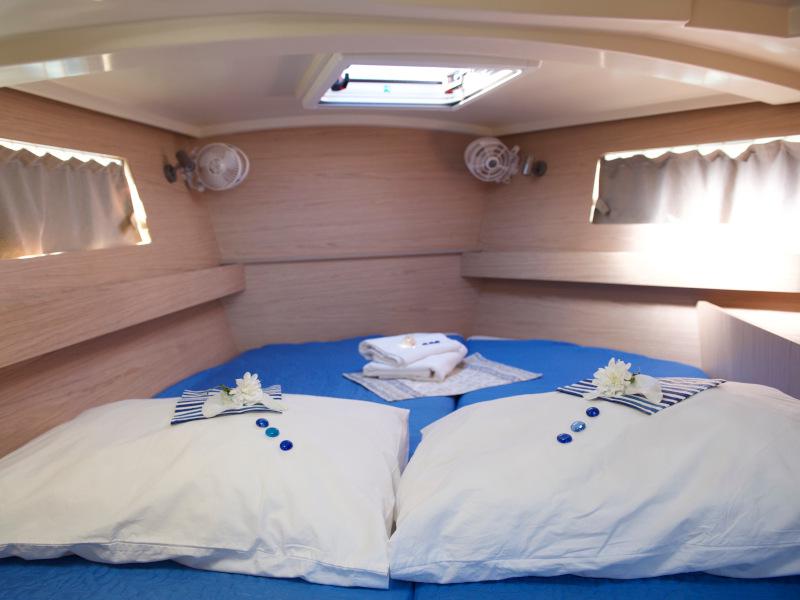 Book yachts online - sailboat - Oceanis 41.1 - Felice - rent