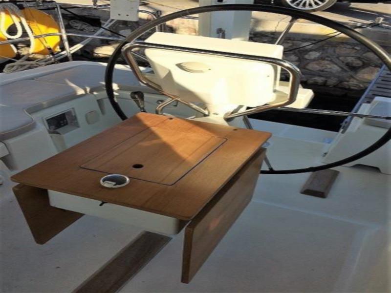 Book yachts online - sailboat - Oceanis 37 - Stardust - rent