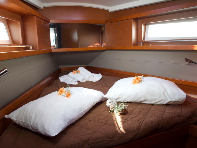 Book yachts online - sailboat - Oceanis 41 - Liberta - rent