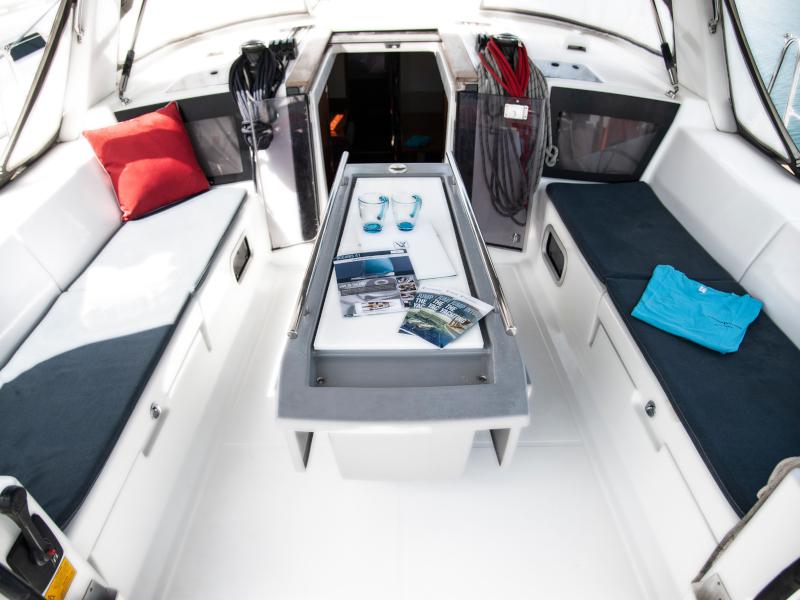 Book yachts online - sailboat - Oceanis 41 - Liberta - rent