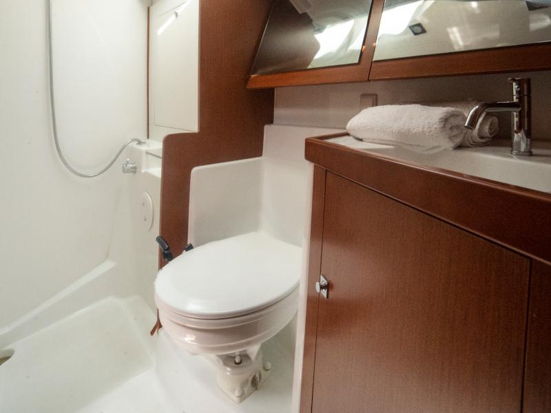 Book yachts online - sailboat - Oceanis 41 - Liberta - rent