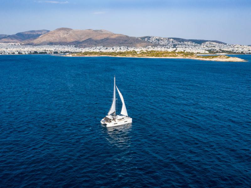 Book yachts online - catamaran - Lagoon 40 - Il Vento - rent