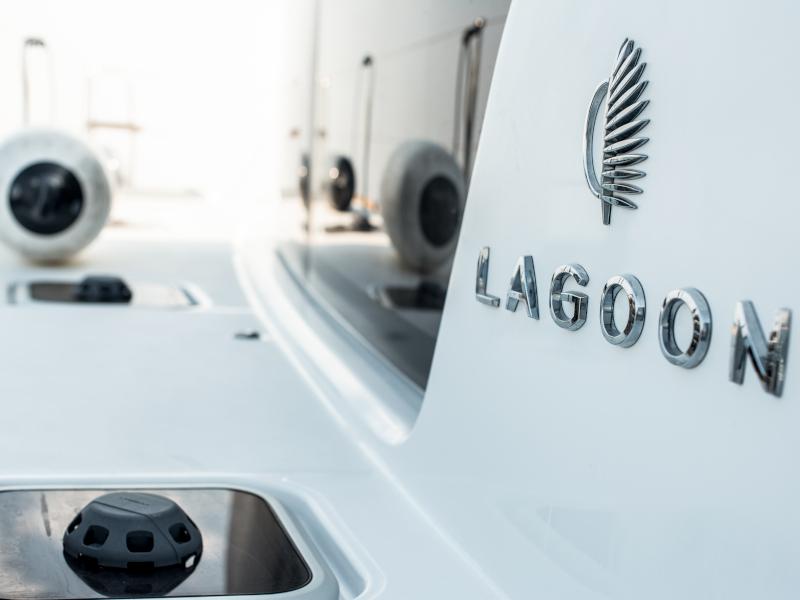 Book yachts online - catamaran - Lagoon 40 - Il Vento - rent