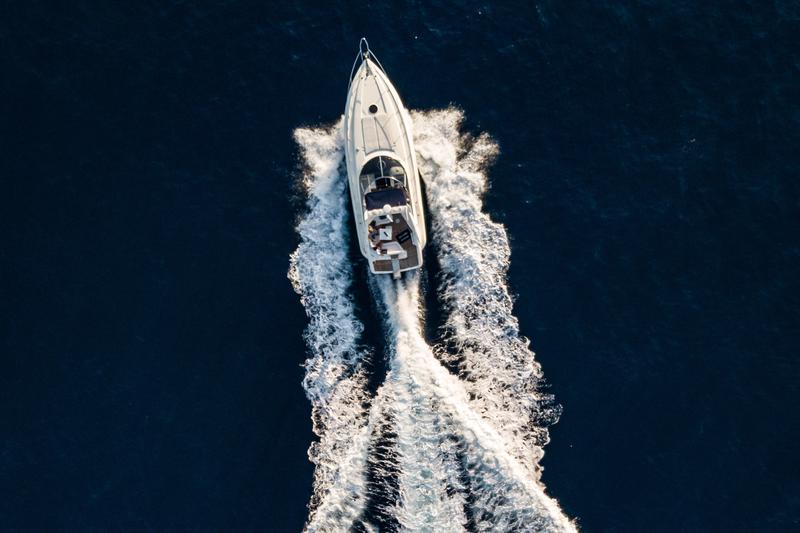 Book yachts online - motorboat - Sunseeker Portofino 40 - Maxim - rent