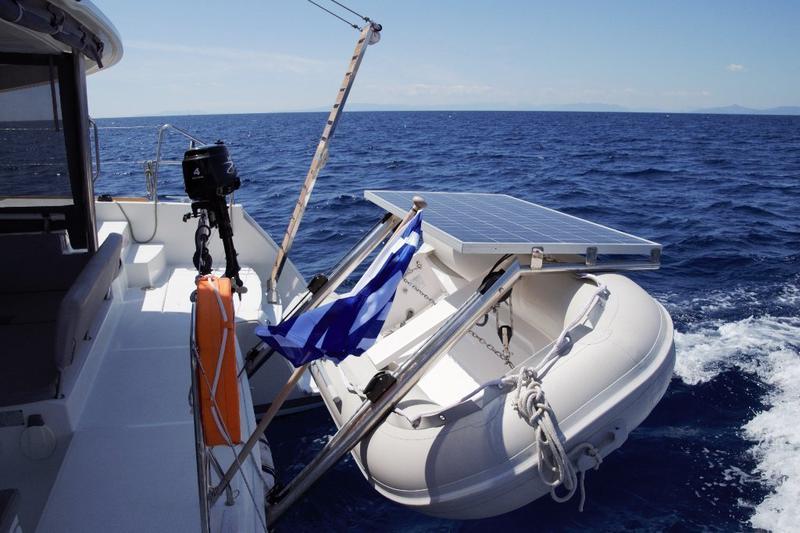 Book yachts online - catamaran - Lagoon 400 - Tramontana - rent