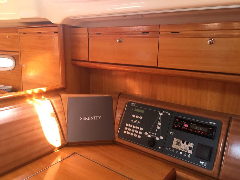 Book yachts online - sailboat - Bavaria 42 Cruiser - Serenity - rent