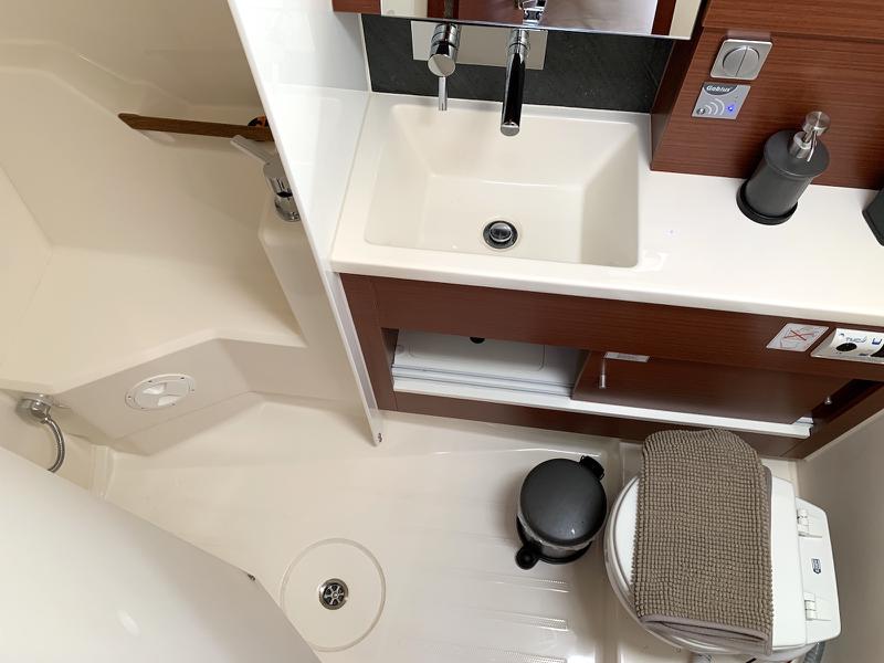 Book yachts online - sailboat - Hanse 458 - Astrea - rent