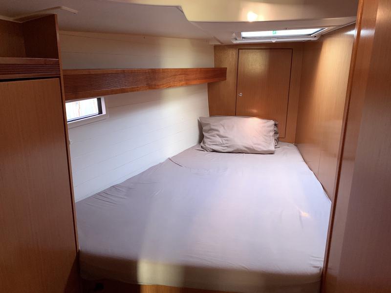 Book yachts online - sailboat - Bavaria Cruiser 45 - Nireas - rent