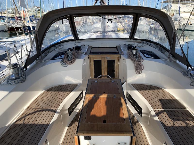 Book yachts online - sailboat - Bavaria Cruiser 45 - Nireas - rent