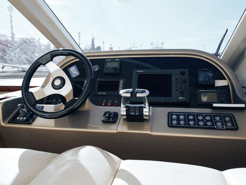 Book yachts online - motorboat - PR Marine 62 - Valentina - rent