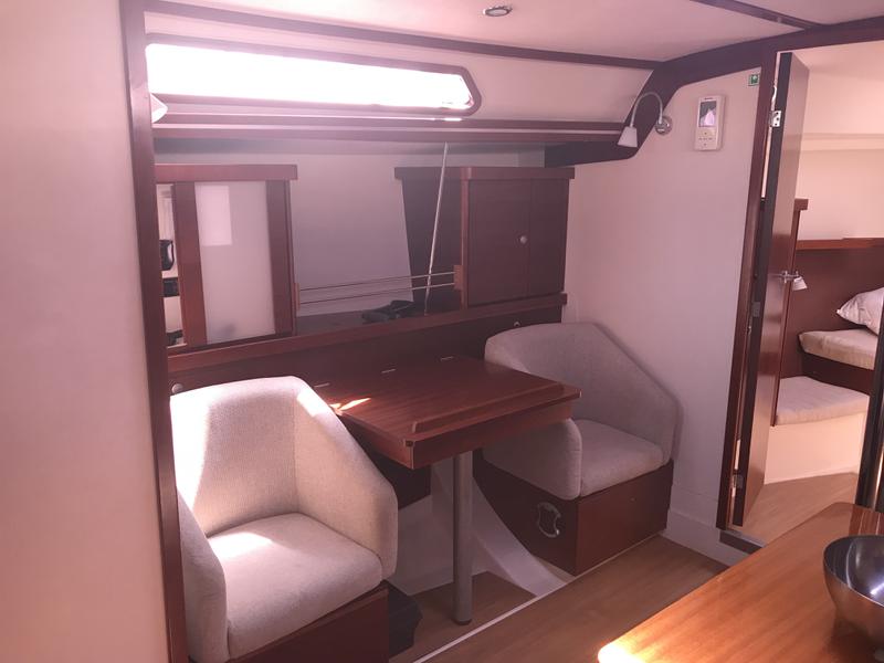 Book yachts online - sailboat - Hanse 400 - Danai - rent