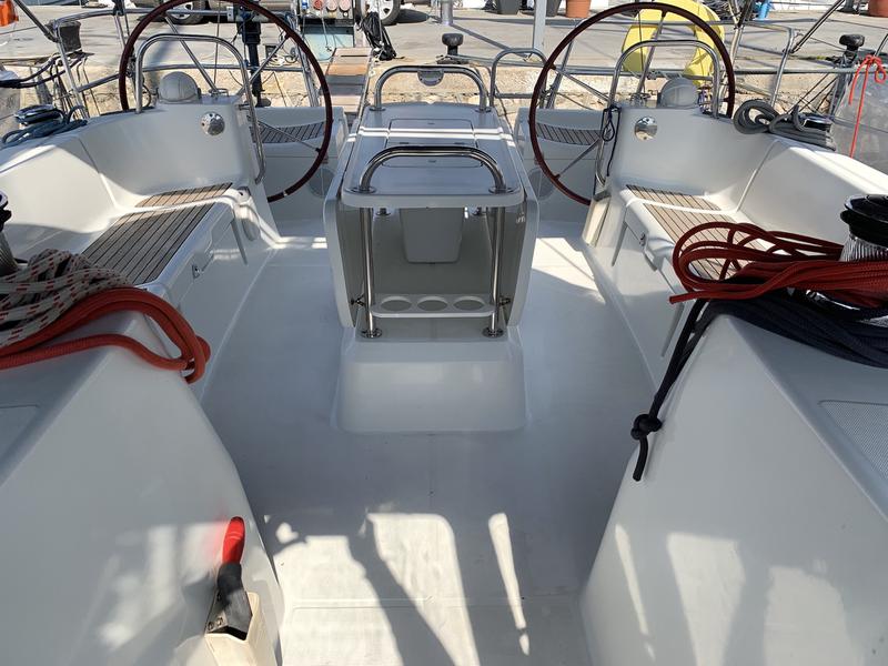 Book yachts online - sailboat - Sun Odyssey 44 i - Anastasia - rent