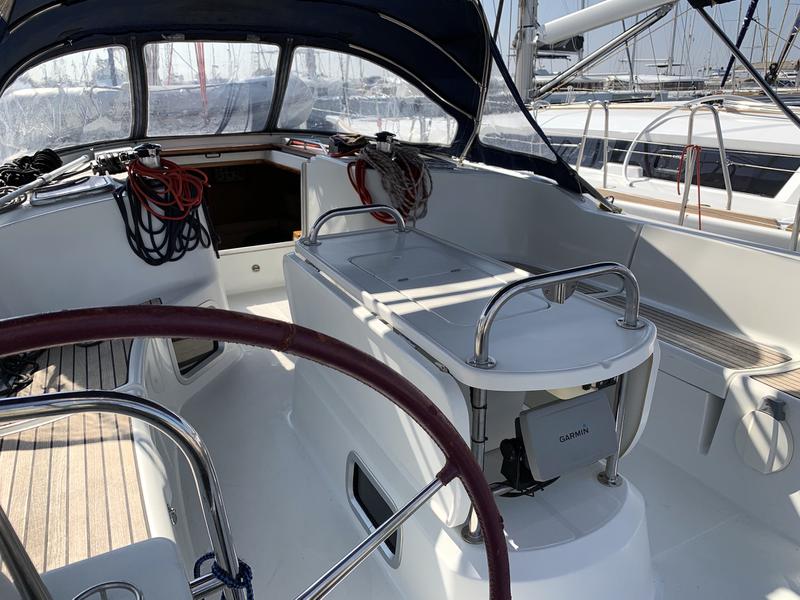 Book yachts online - sailboat - Sun Odyssey 44 i - Anastasia - rent