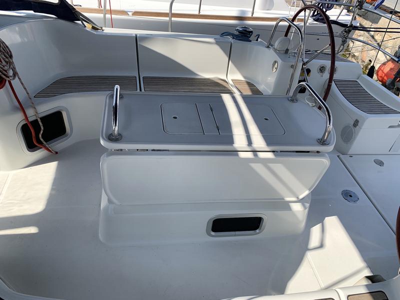 Book yachts online - sailboat - Sun Odyssey 44 i - Anastasia - rent