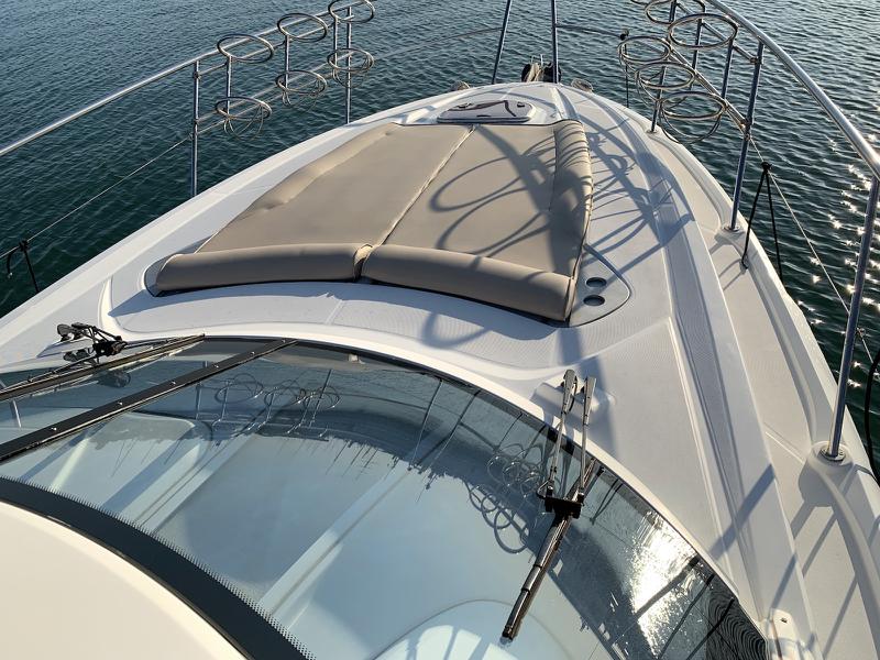 Book yachts online - motorboat - Beneteau Monte Carlo 37 ΗΤ - Hermes (Skippered) - rent