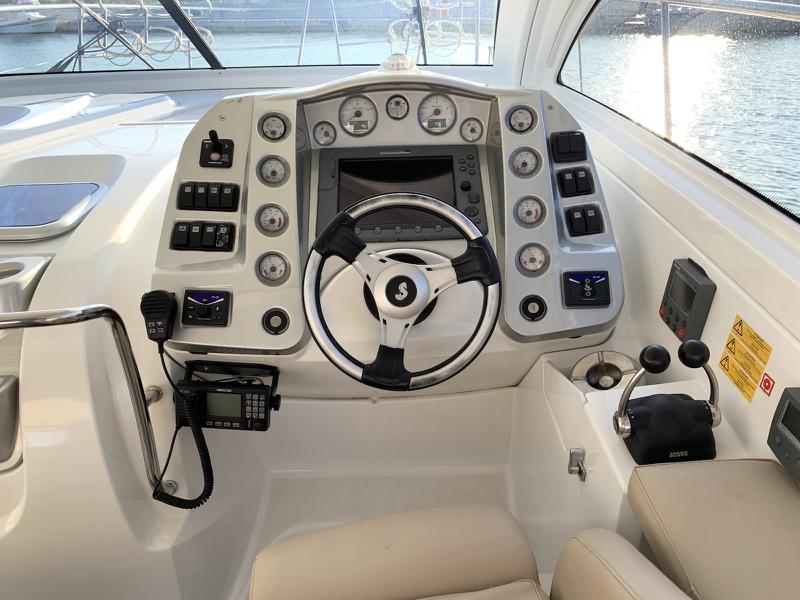 Book yachts online - motorboat - Beneteau Monte Carlo 37 ΗΤ - Hermes (Skippered) - rent