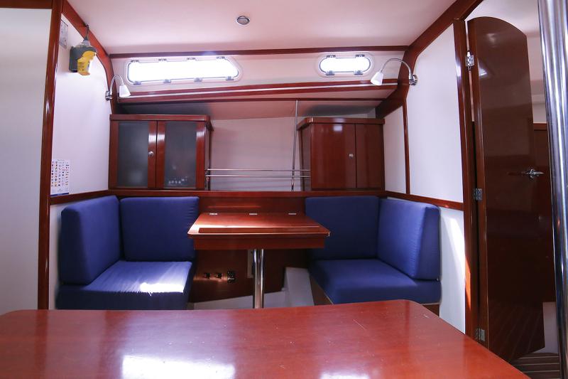 Book yachts online - sailboat - Hanse 400e - Achinos - rent