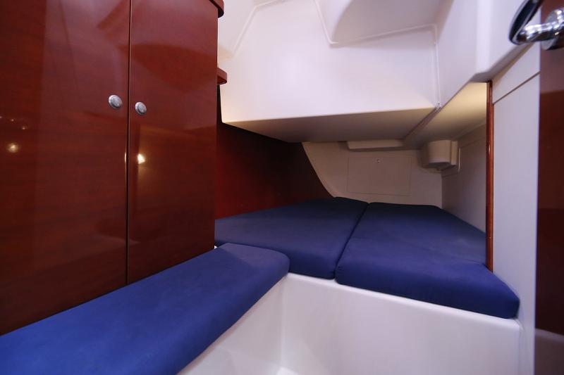 Book yachts online - sailboat - Hanse 400e - Achinos - rent