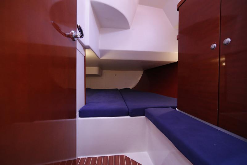 Book yachts online - sailboat - Hanse 400e - Achinos - rent