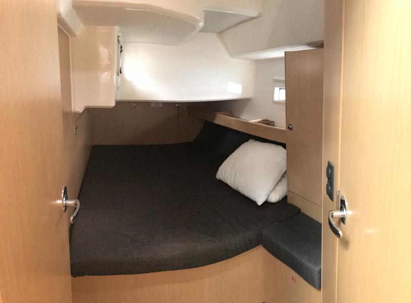 Book yachts online - sailboat - Bavaria Cruiser 46 - Oceanos - rent