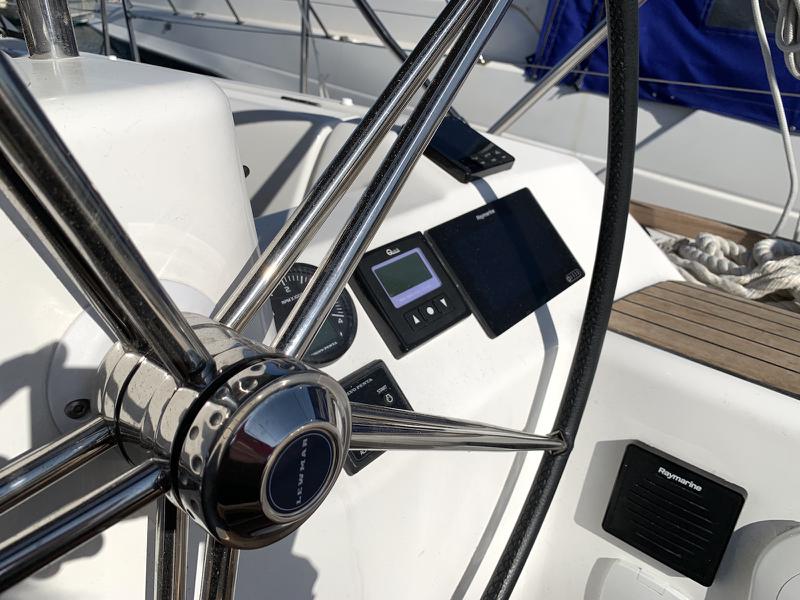 Book yachts online - sailboat - Dufour 460 Grand Large (5 cab) - Fish N`Chips - rent