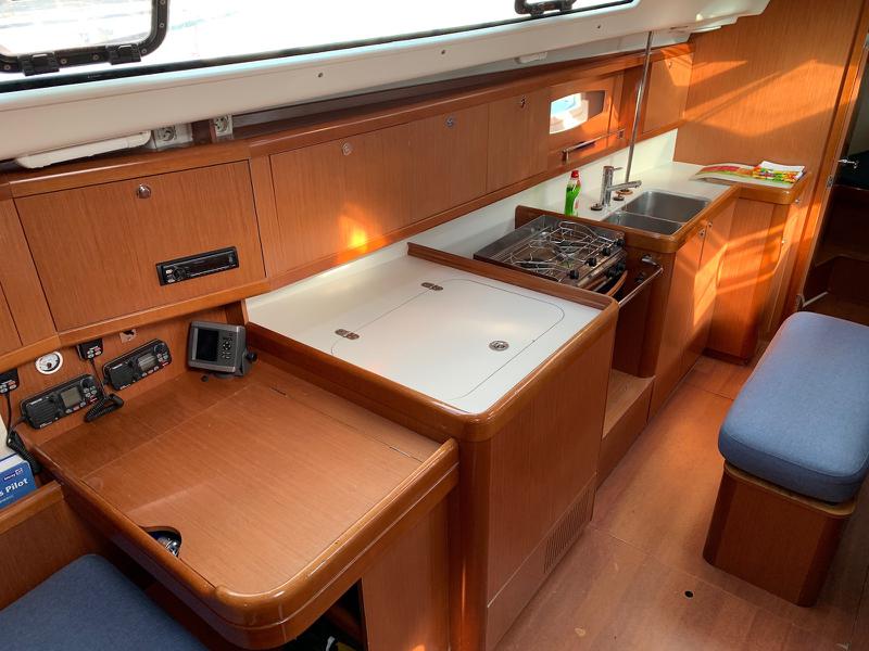 Book yachts online - sailboat - Oceanis 40 - Liberty - rent