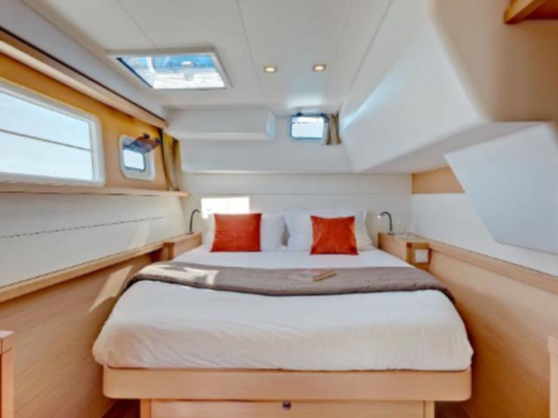 Book yachts online - catamaran - Lagoon 450F - Lalouche - rent