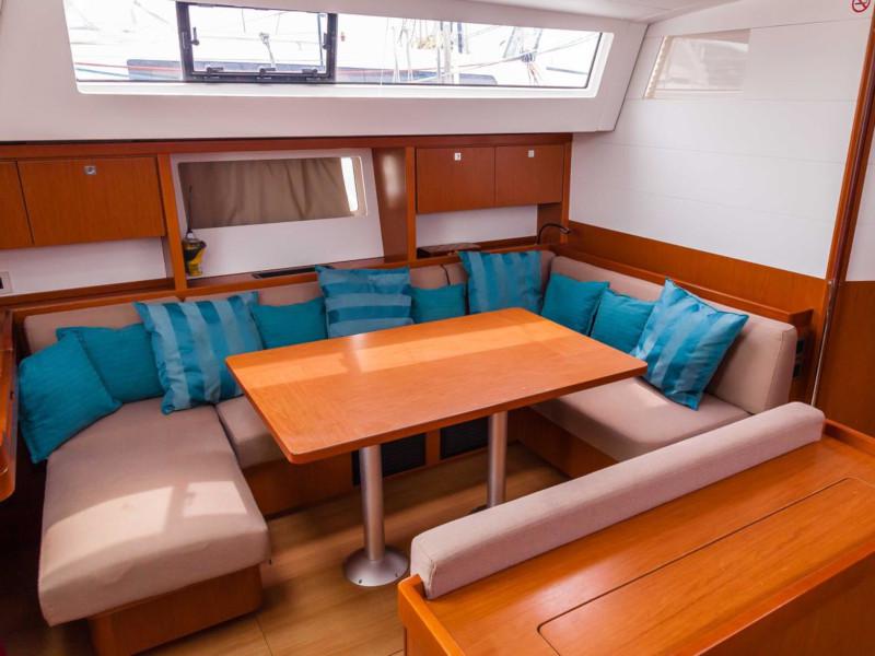 Book yachts online - sailboat - Beneteau Sense 50 - Free Bird - rent