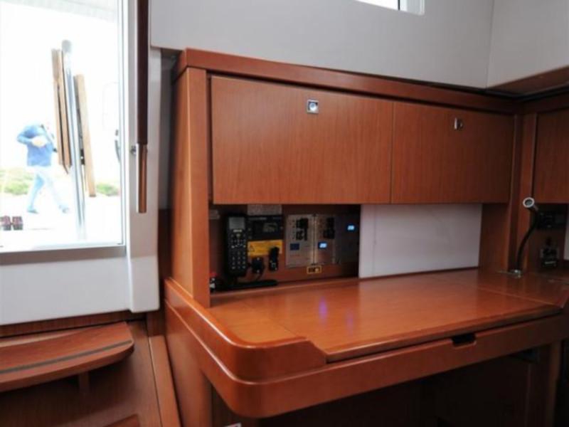 Book yachts online - sailboat - Beneteau Sense 50 - Free Bird - rent