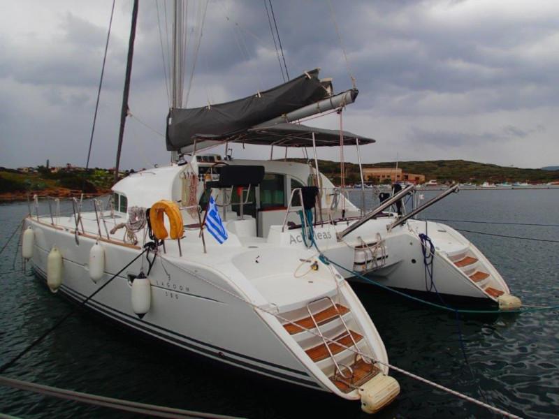 Book yachts online - catamaran - Lagoon 380 - Achilleas - rent