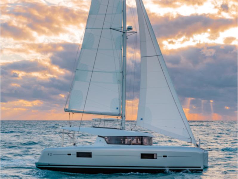 Book yachts online - catamaran - Lagoon 42 - Chamotte - rent