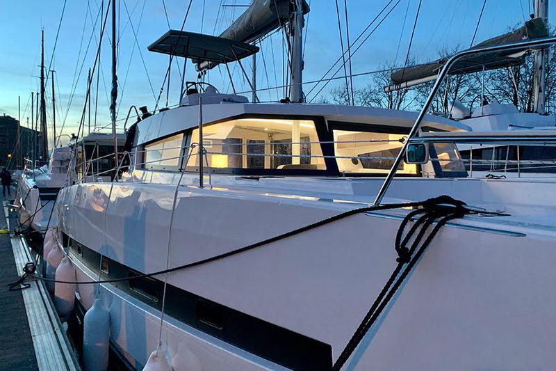 Book yachts online - catamaran - Bali 4.1 (watermaker) - Summertime (WM, Inverter) - rent