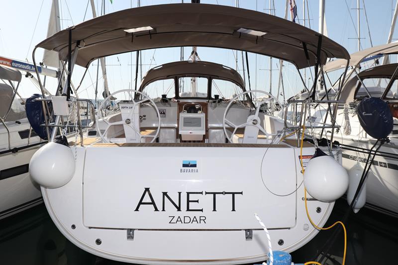 Book yachts online - sailboat - Bavaria Cruiser 46. - Anett - rent