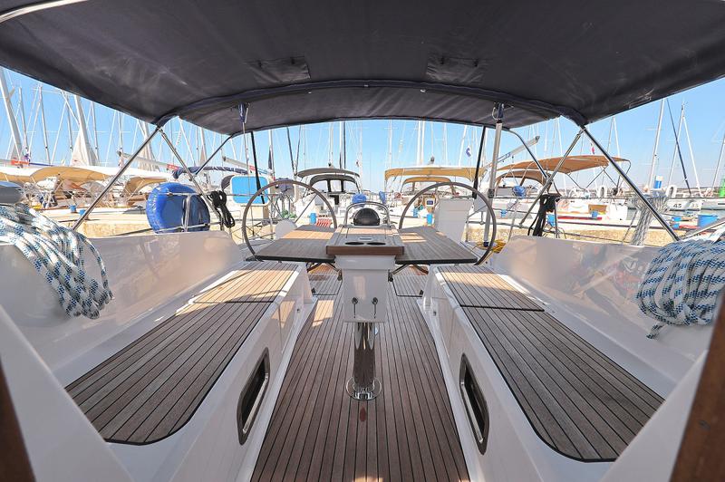 Book yachts online - sailboat - Bavaria Cruiser 41 - Hemonaty - rent