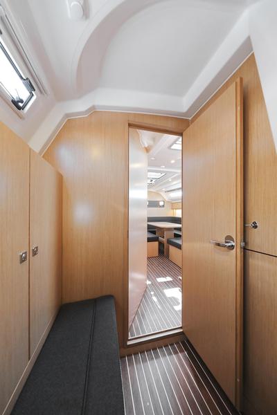 Book yachts online - sailboat - Bavaria Cruiser 41 - Hemonaty - rent