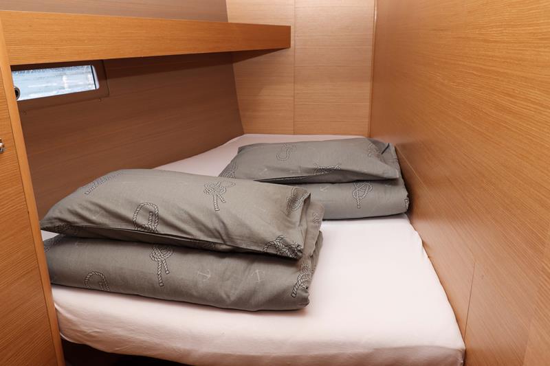 Book yachts online - sailboat - Dufour 460 Grand Large - Eva   - rent